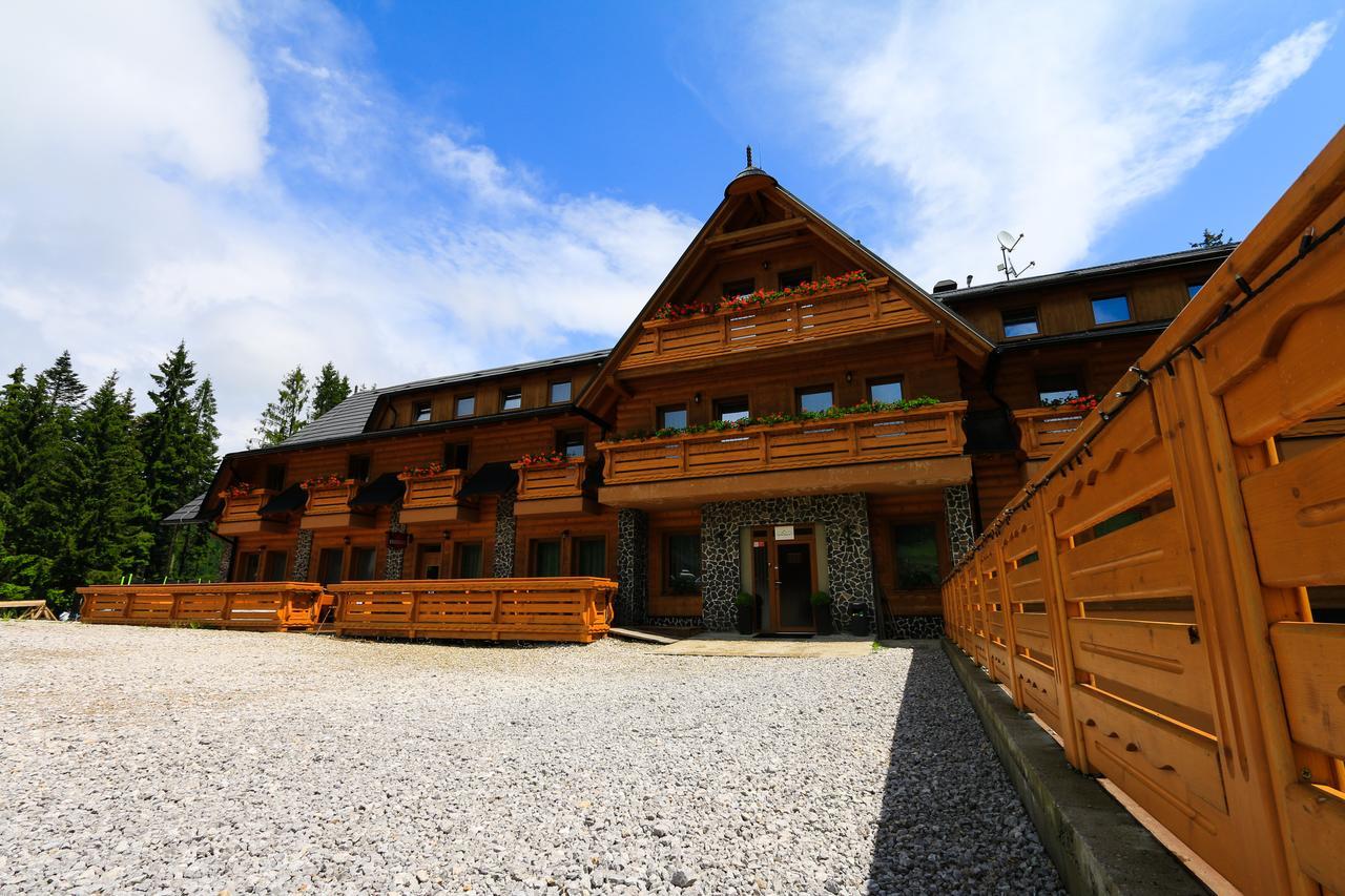Horský Hotel Kristína Hrustin Exterior foto